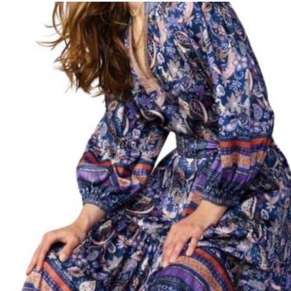 Anthropologie Dresses & Skirts - Anthropologie current air boho‎ paisley balloon sleeve midi dress